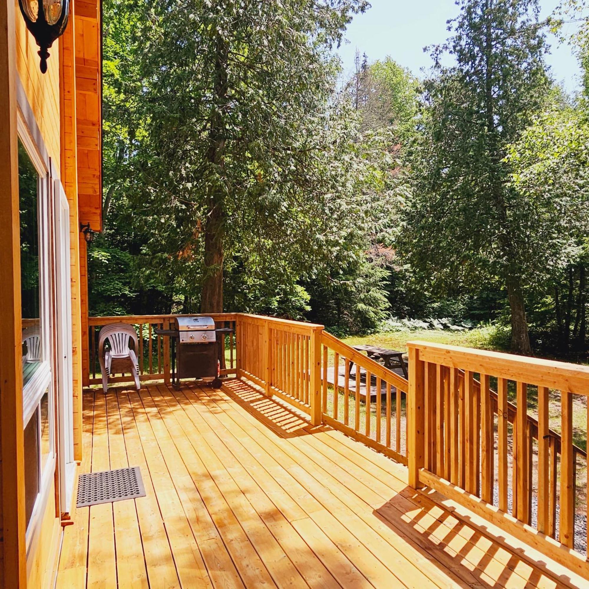 Parkway Cottage Resort And Trading Post Dwight Extérieur photo